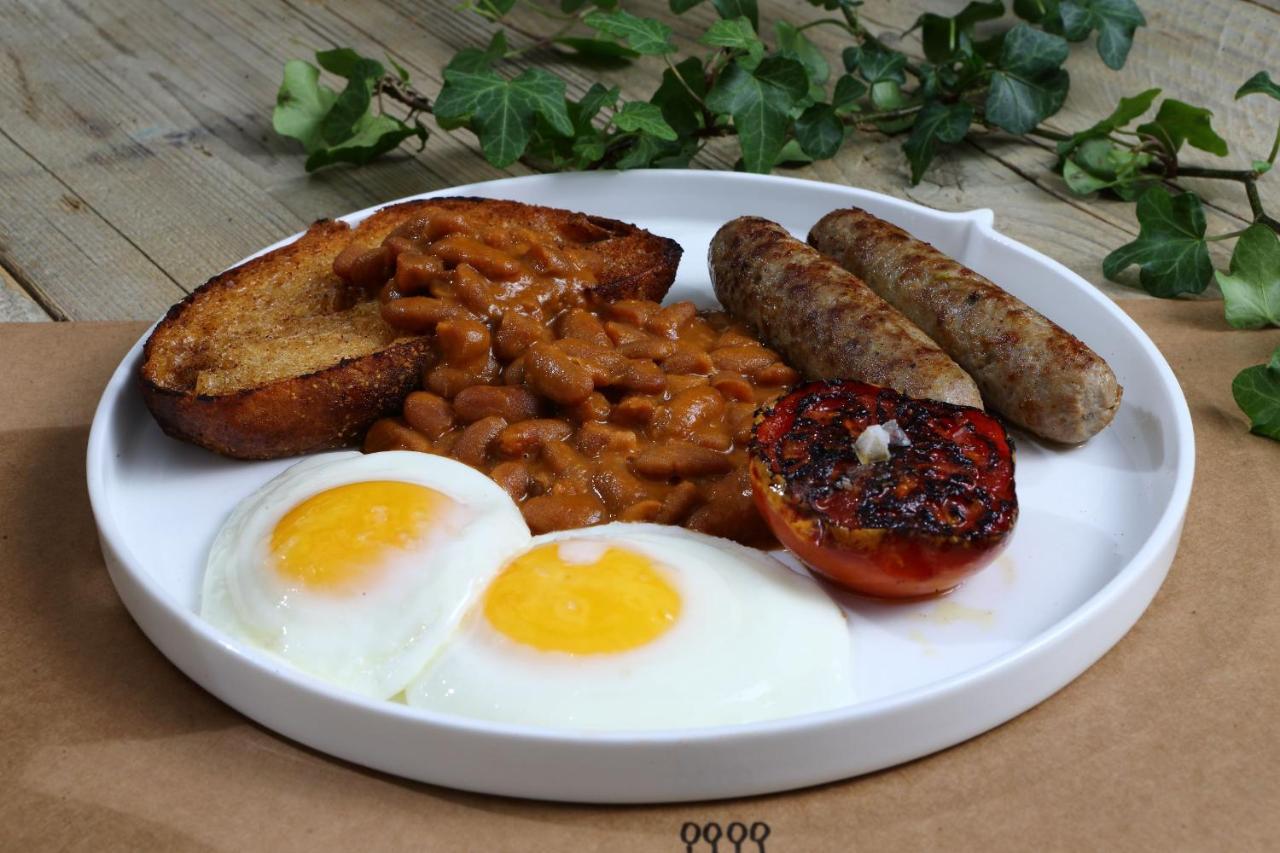 Shirvan Hotel City Yard เจดดาห์ ภายนอก รูปภาพ English breakfast