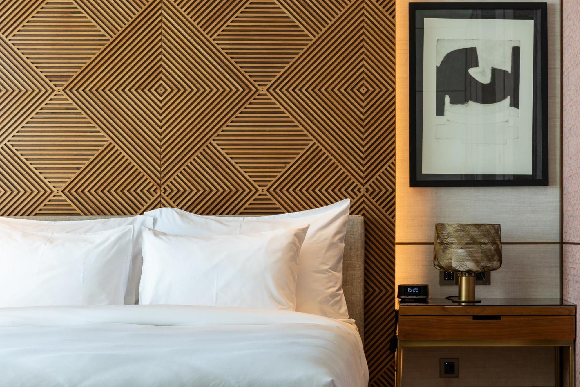 Shirvan Hotel City Yard เจดดาห์ ภายนอก รูปภาพ A bedroom at the hotel