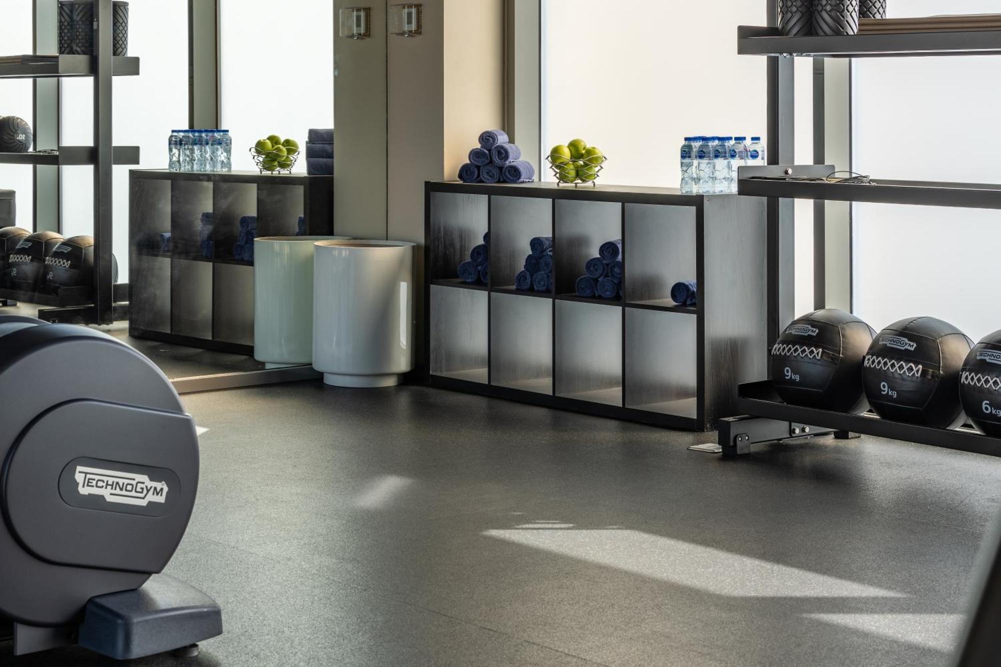 Shirvan Hotel City Yard เจดดาห์ ภายนอก รูปภาพ The gym at the hotel