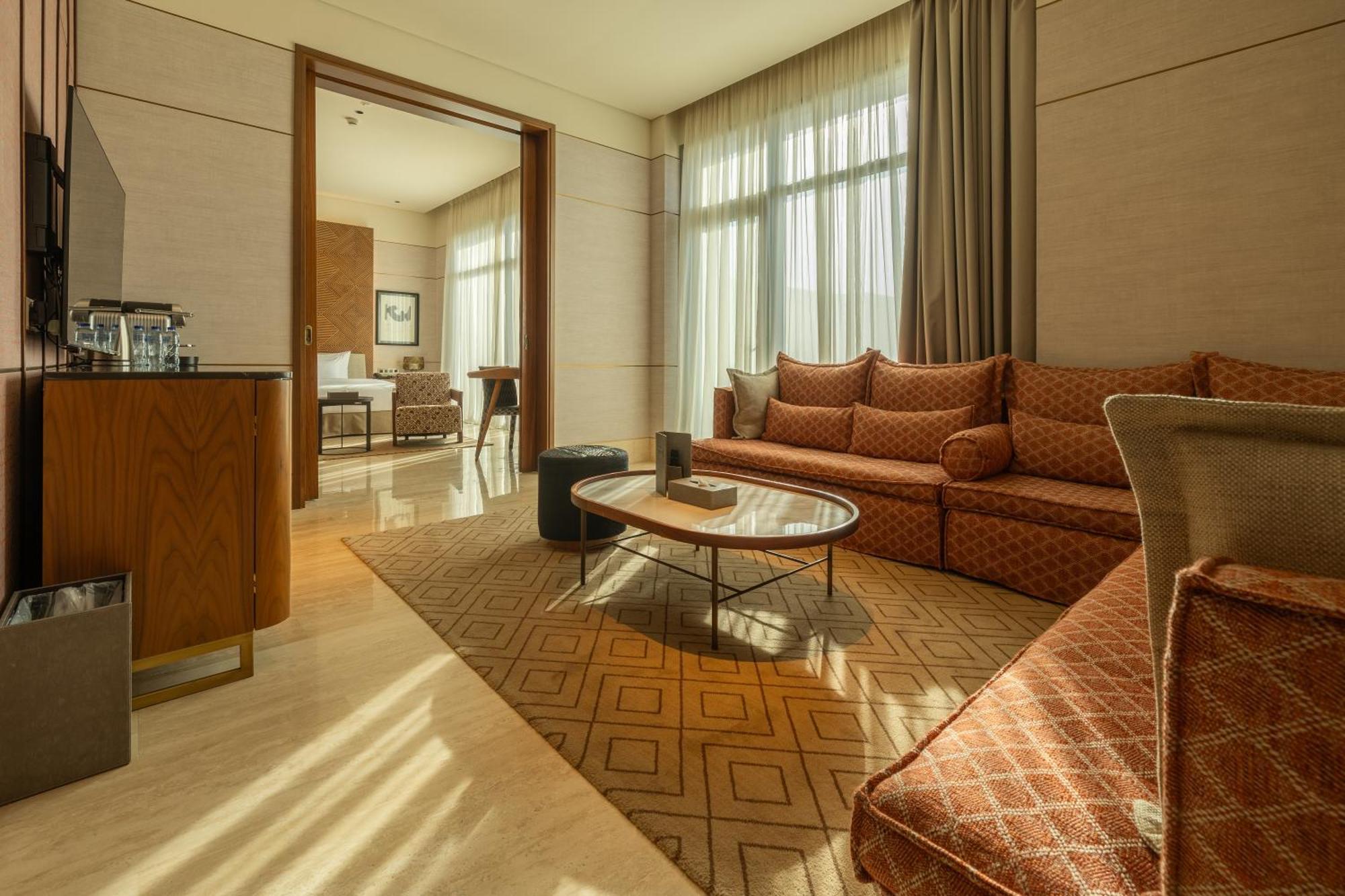 Shirvan Hotel City Yard เจดดาห์ ภายนอก รูปภาพ A suite at the Ritz-Carlton, Dubai